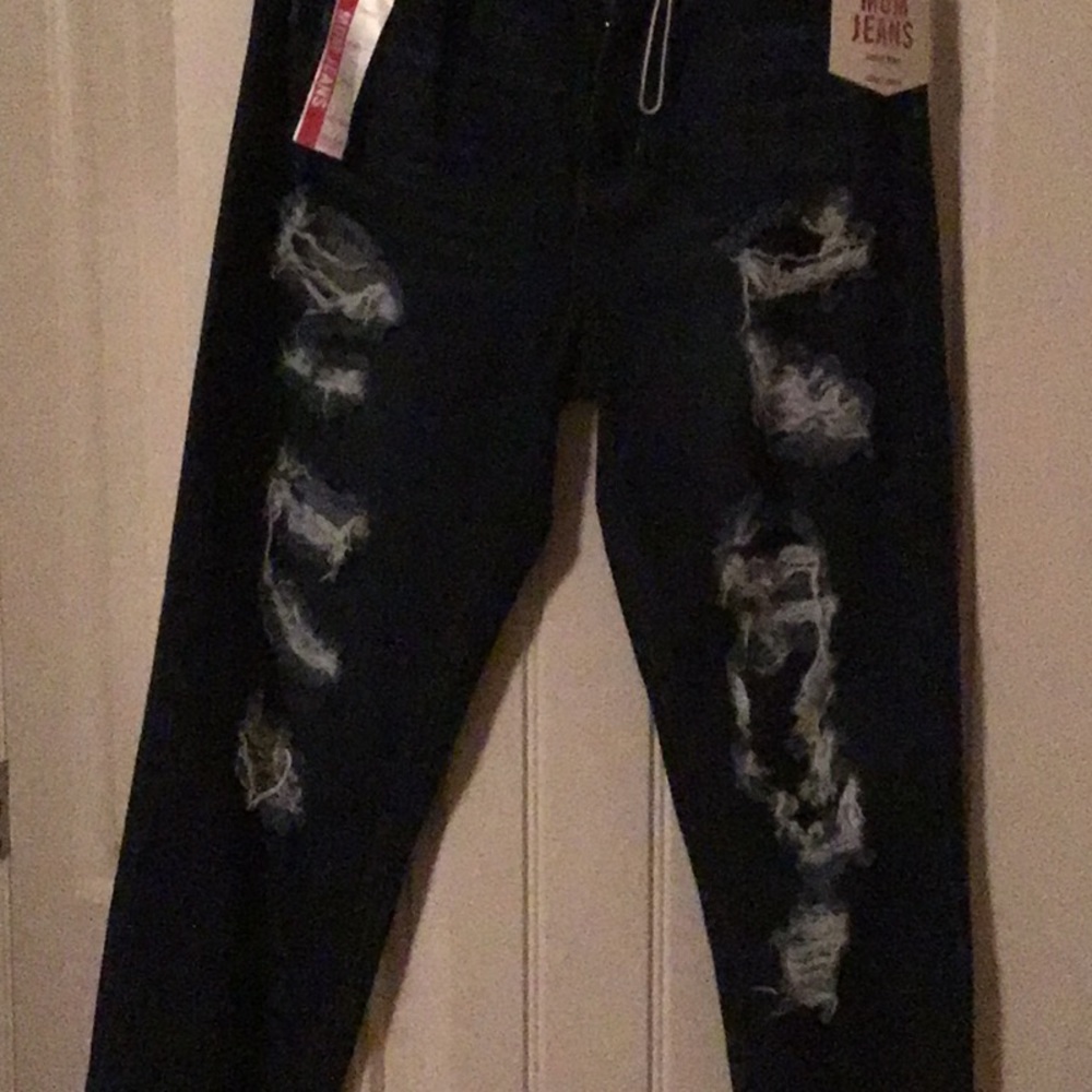 Jean - Picture 2 of 3